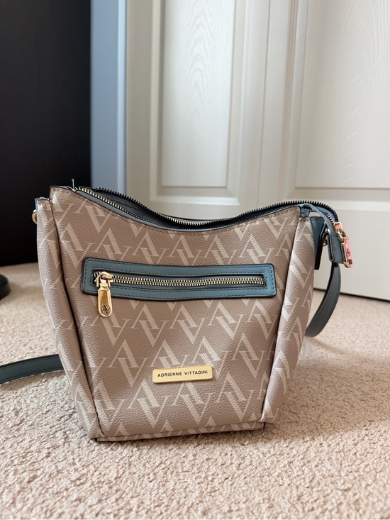 Adrienne Vittadini Handbags - Adrienne Vittadini Crossbody Purse